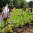 Посадка 200 кустарников аллеи Петра и Февронии в музее-заповеднике «Коломенское» (27 мая 2007 года)